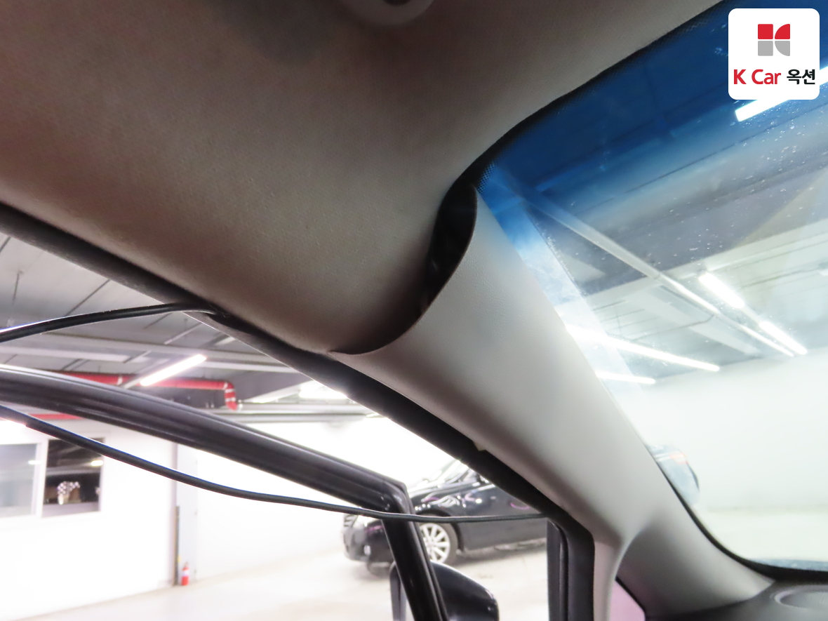 Kia K3 2013 - Image 19