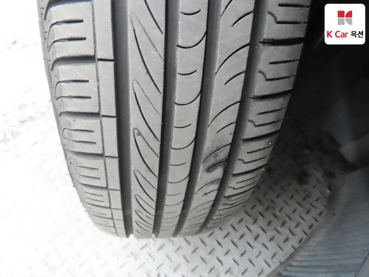 Kia K3 2013 - Image 31