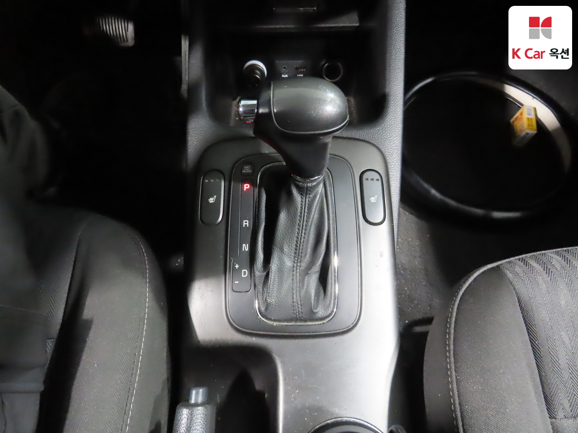 Kia K3 2013 - Image 16