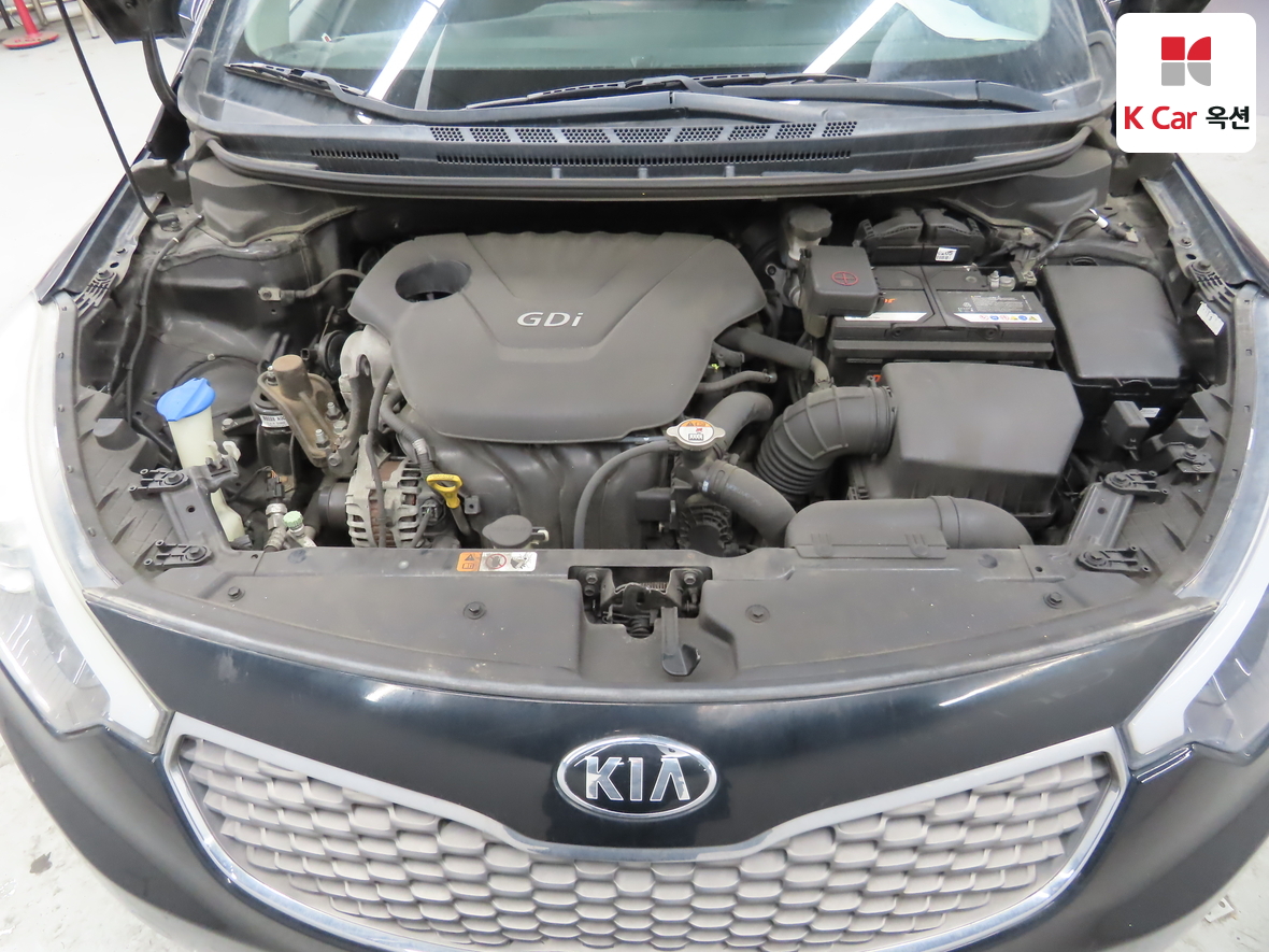 Kia K3 2013 - Image 32