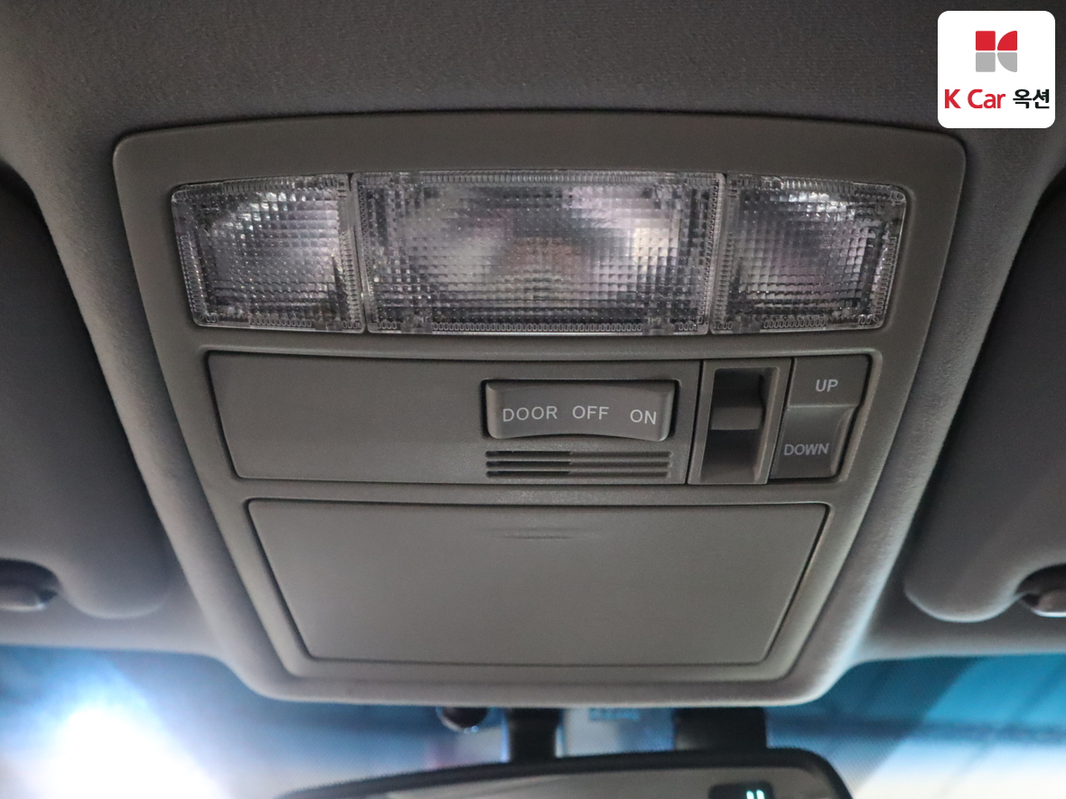 Toyota Camry 2011 - Image 12