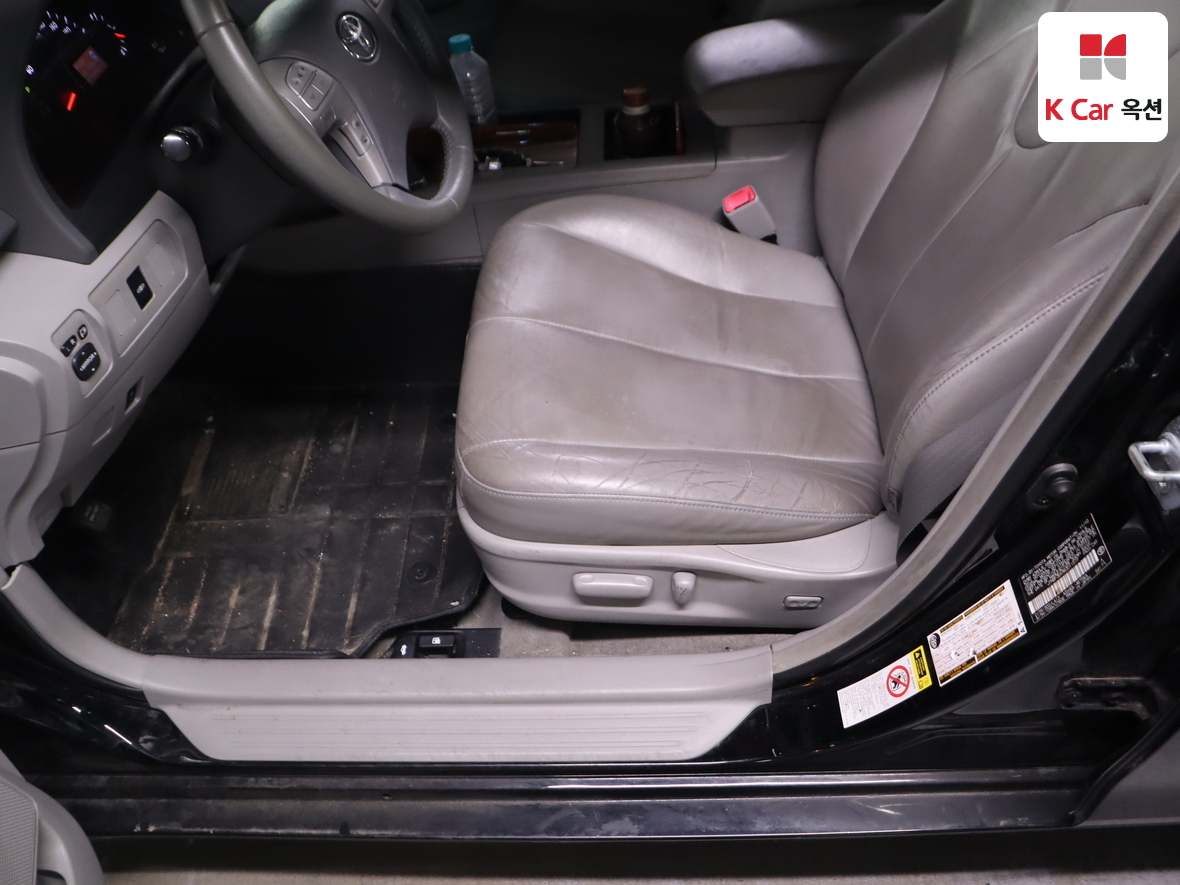 Toyota Camry 2011 - Image 19