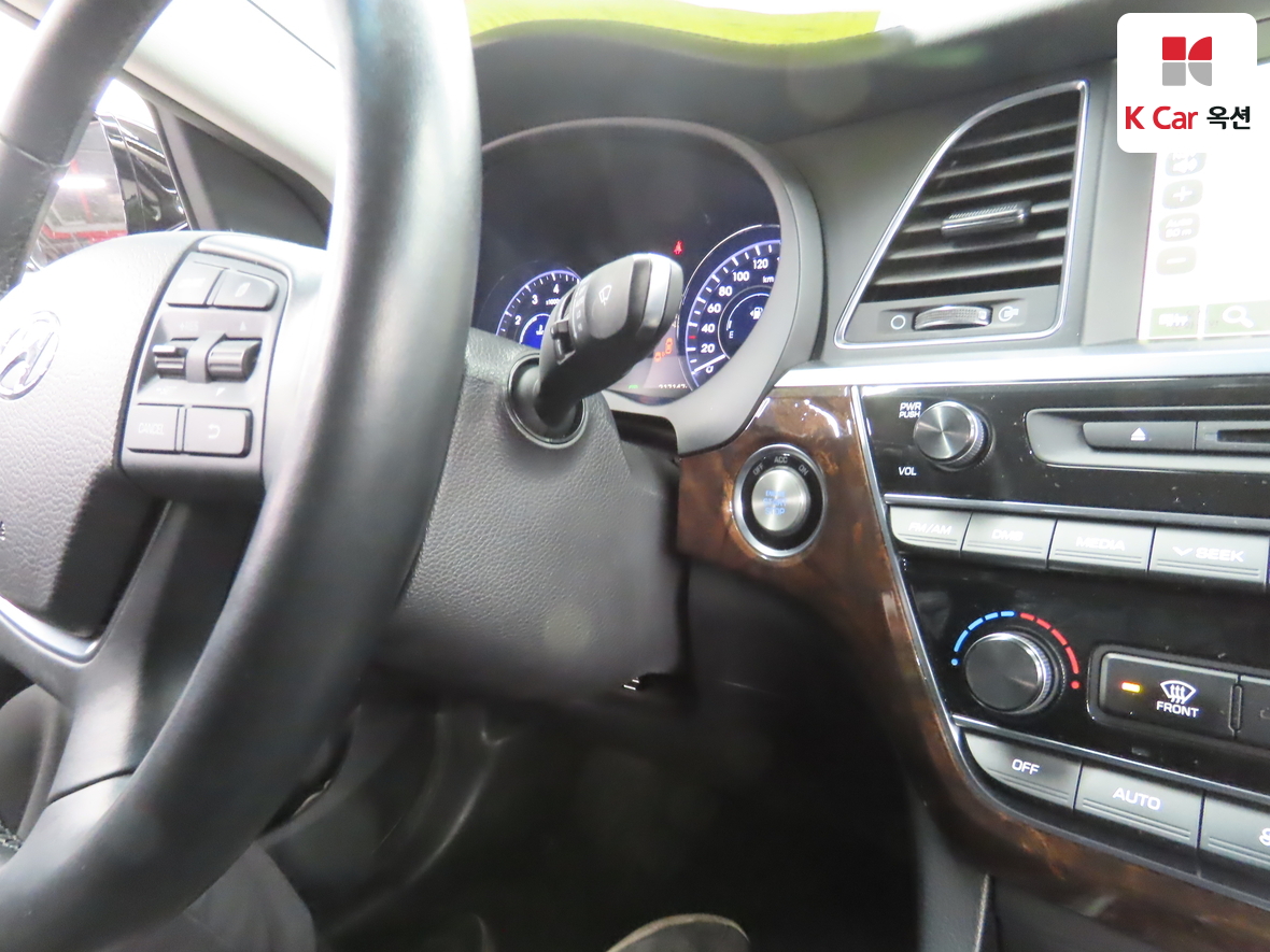 Hyundai Aslan 2016 - Image 11