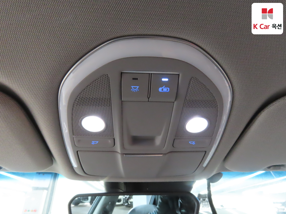 Genesis G80 2018 - Image 12