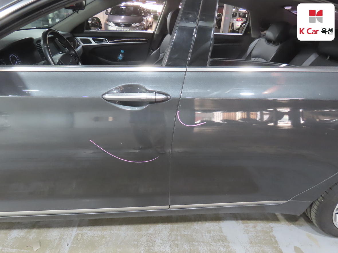 Genesis G80 2018 - Image 36