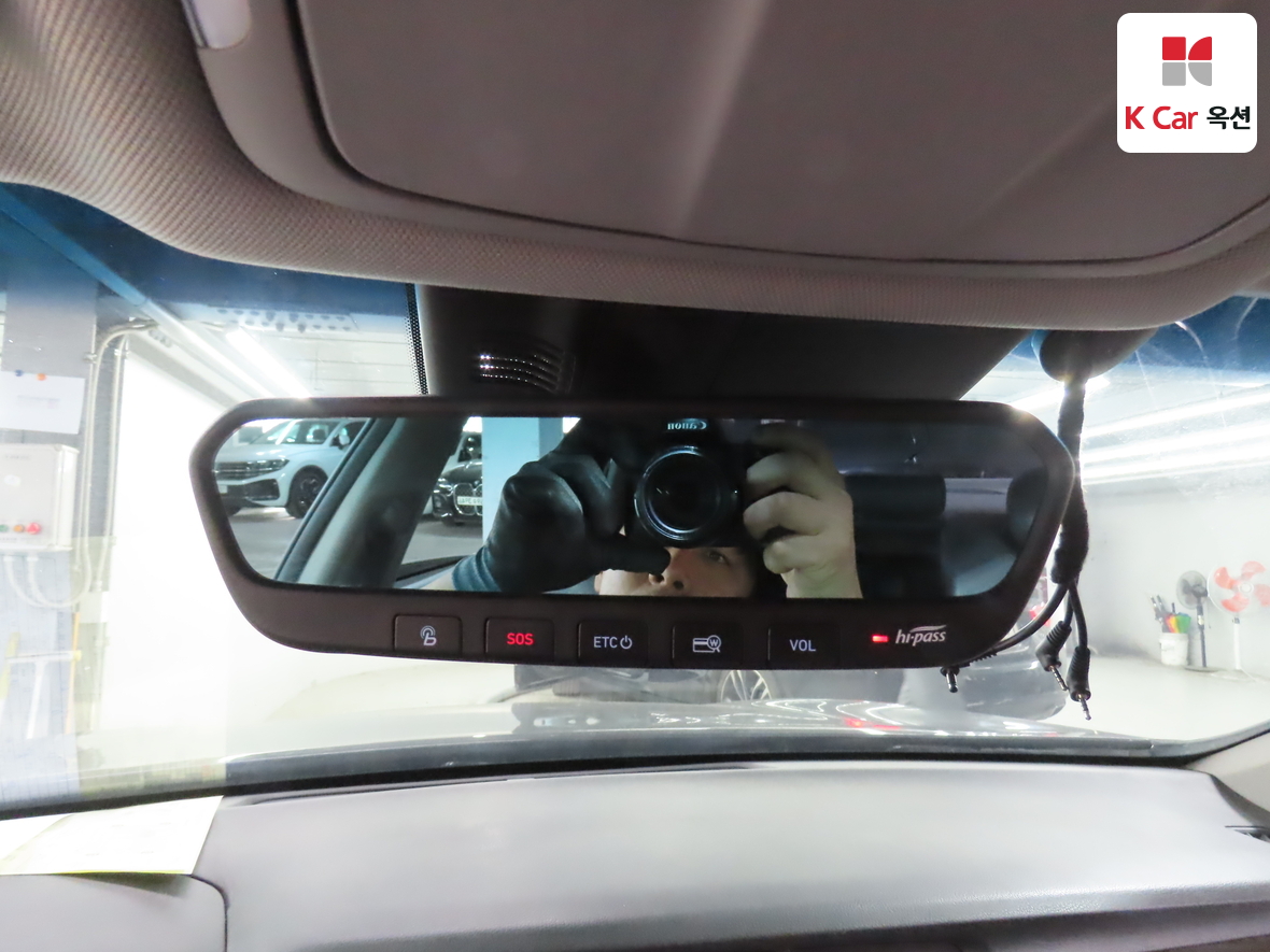 Genesis G80 2018 - Image 13