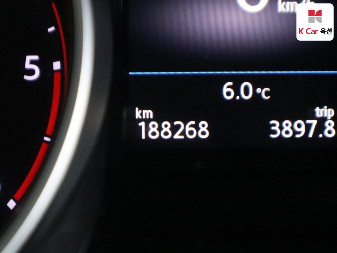 Volkswagen Tiguan 2018 - Image 4