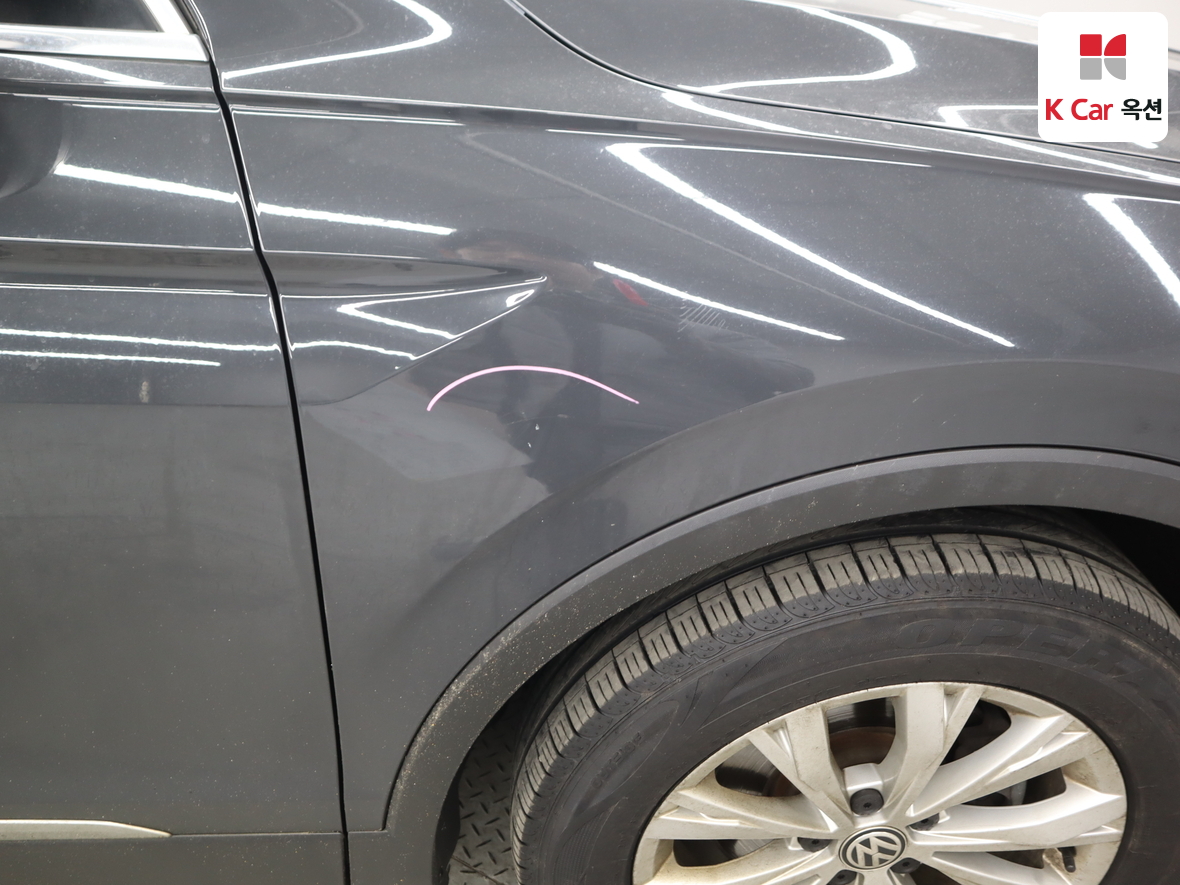 Volkswagen Tiguan 2018 - Image 42