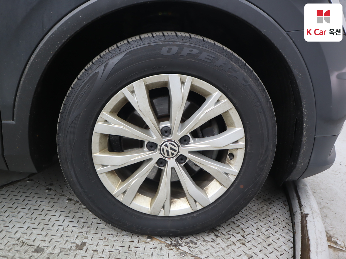 Volkswagen Tiguan 2018 - Image 46