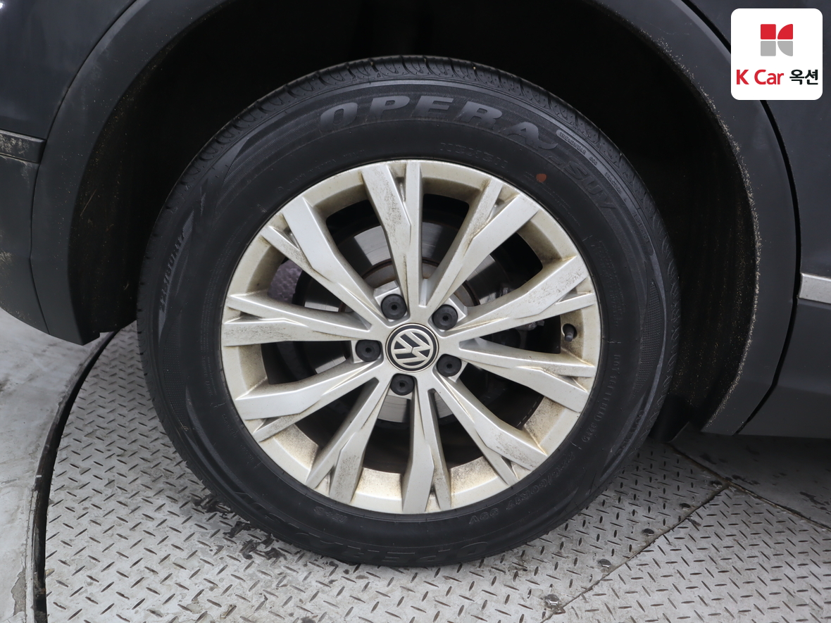 Volkswagen Tiguan 2018 - Image 45