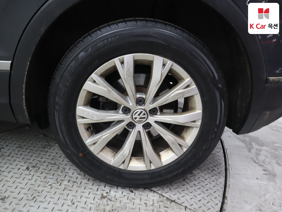 Volkswagen Tiguan 2018 - Image 44