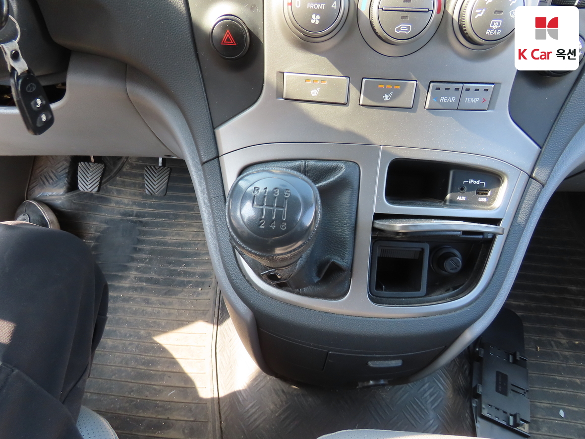 Hyundai Grand Starex 2015 - Image 16