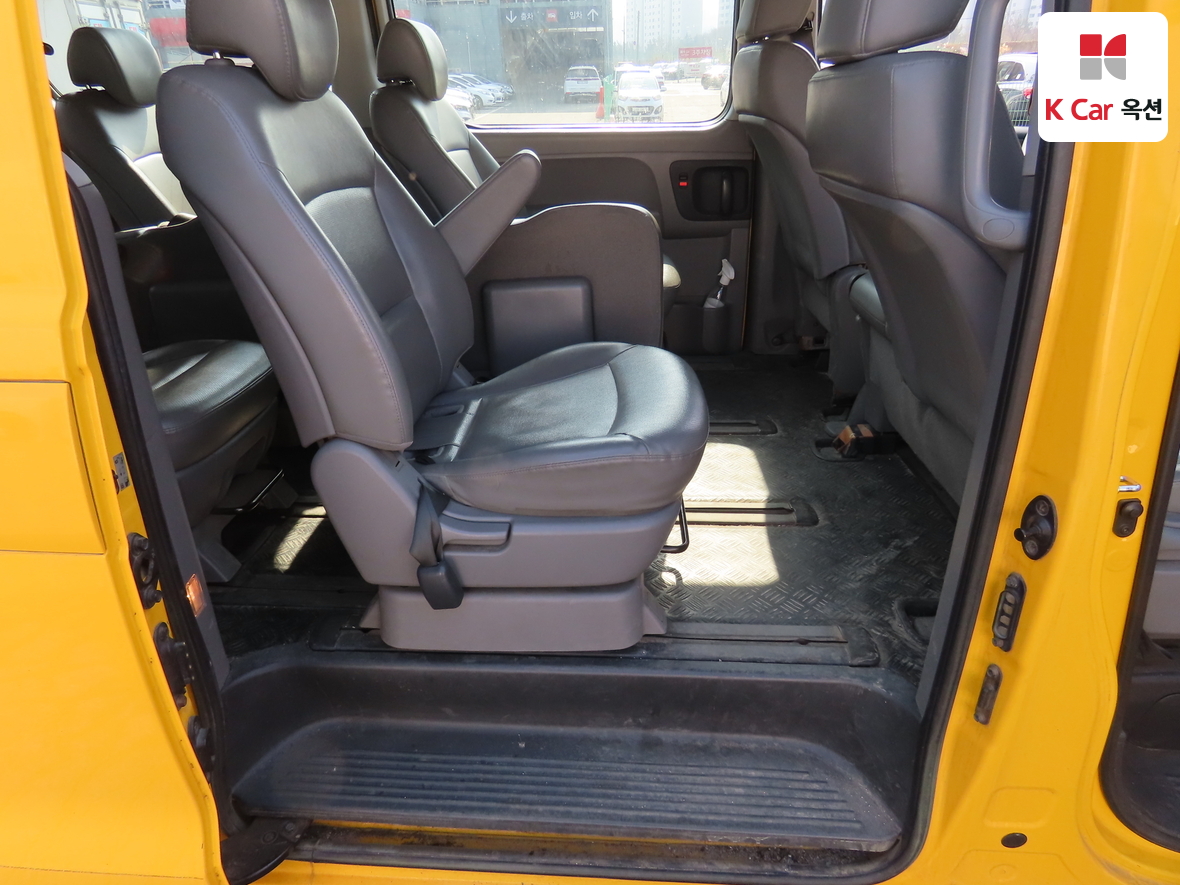 Hyundai Grand Starex 2015 - Image 25