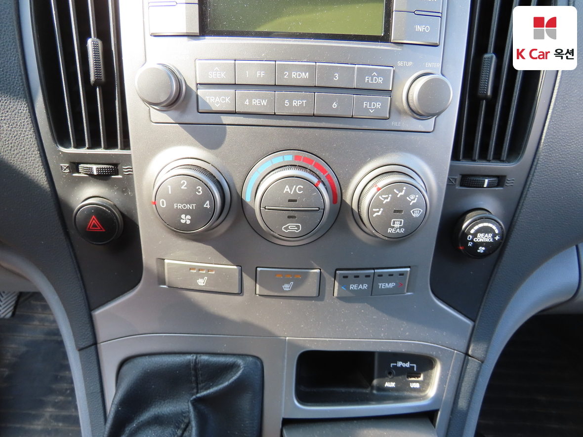 Hyundai Grand Starex 2015 - Image 15