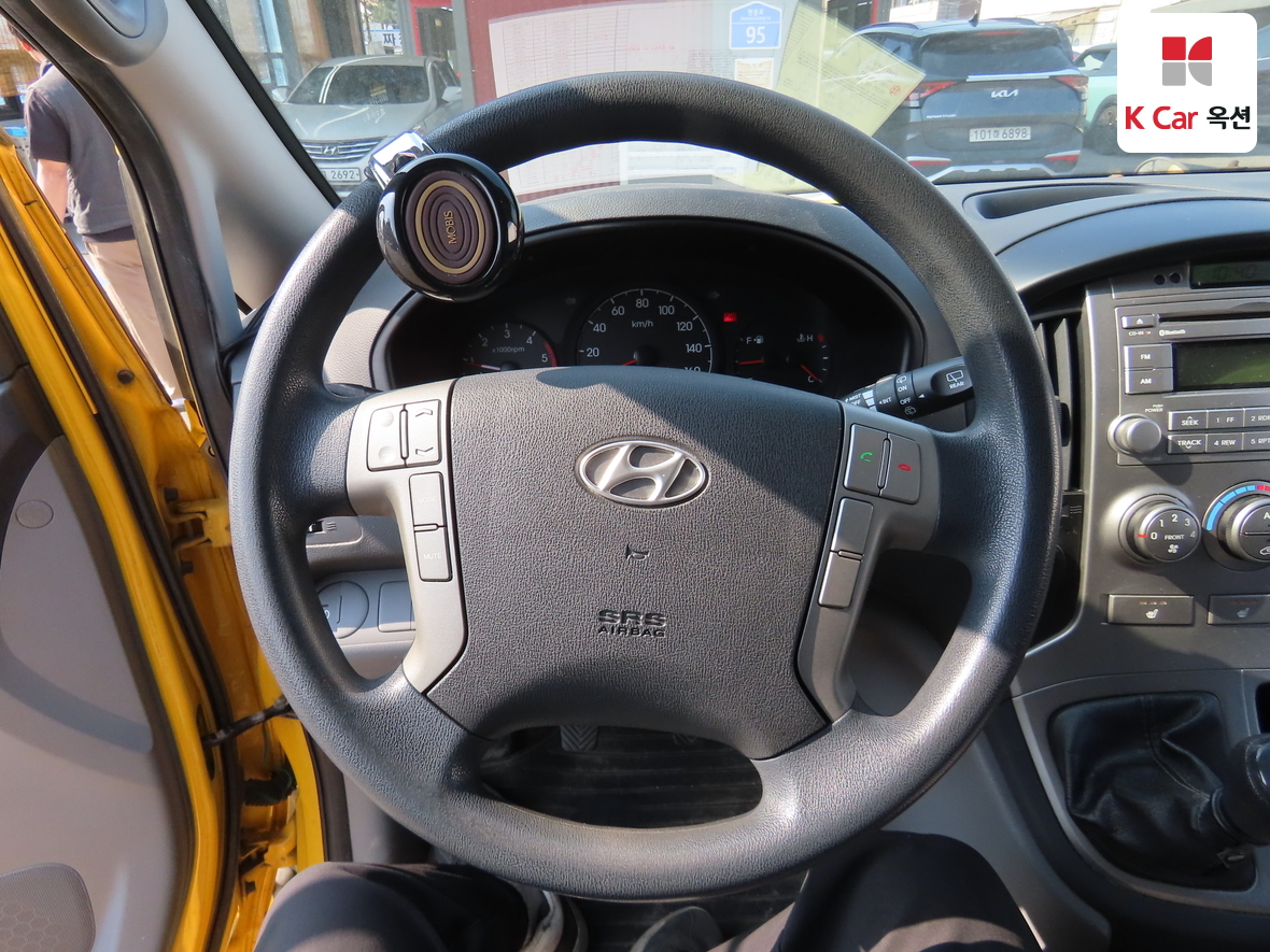 Hyundai Grand Starex 2015 - Image 10