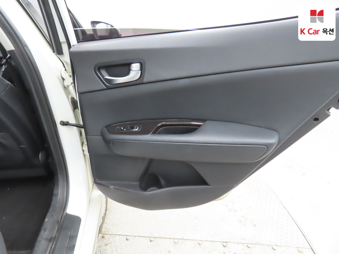 Kia K5 2016 - Image 28