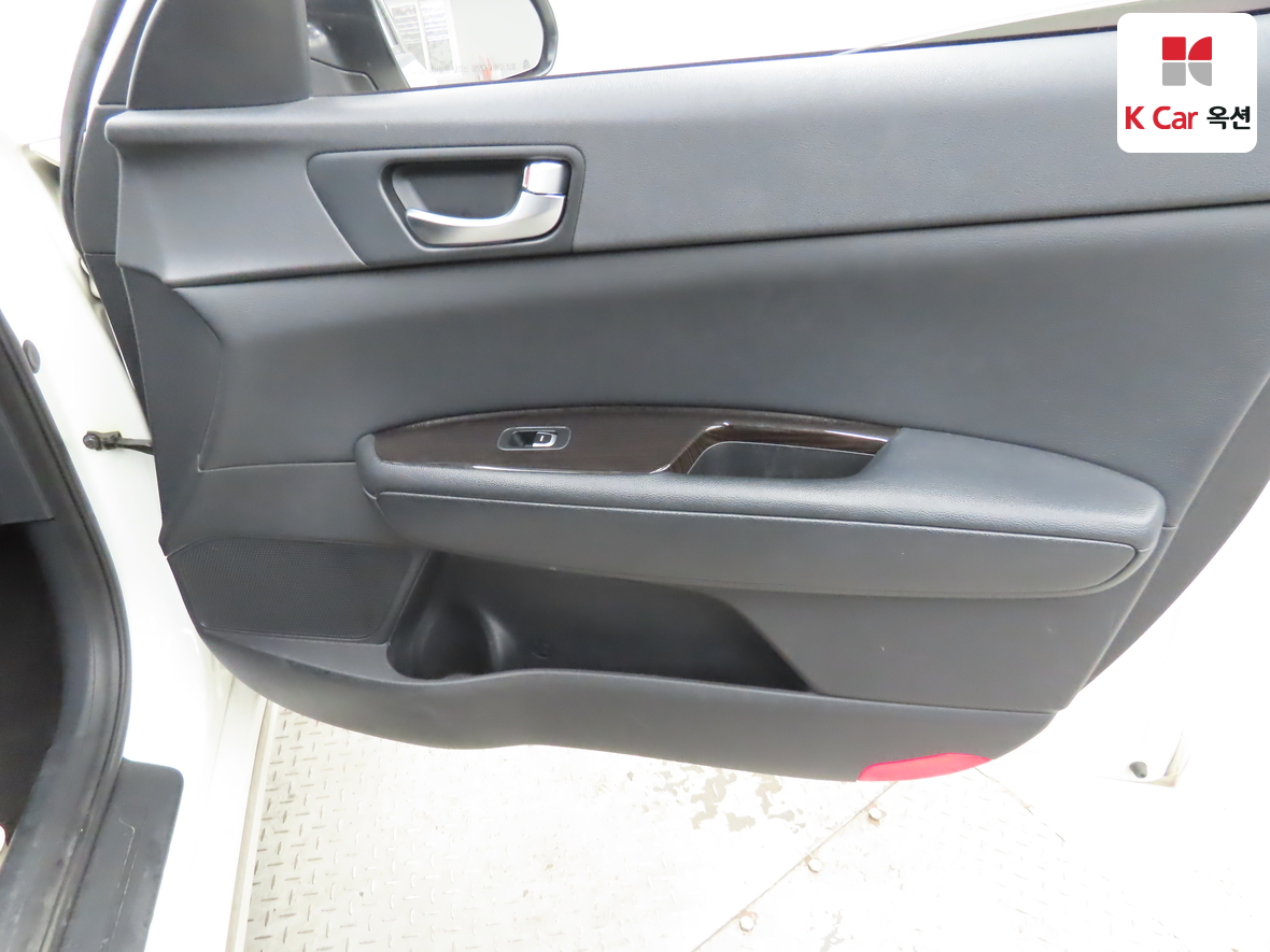 Kia K5 2016 - Image 30