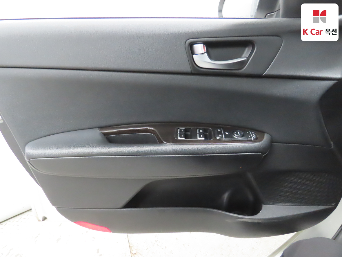 Kia K5 2016 - Image 8