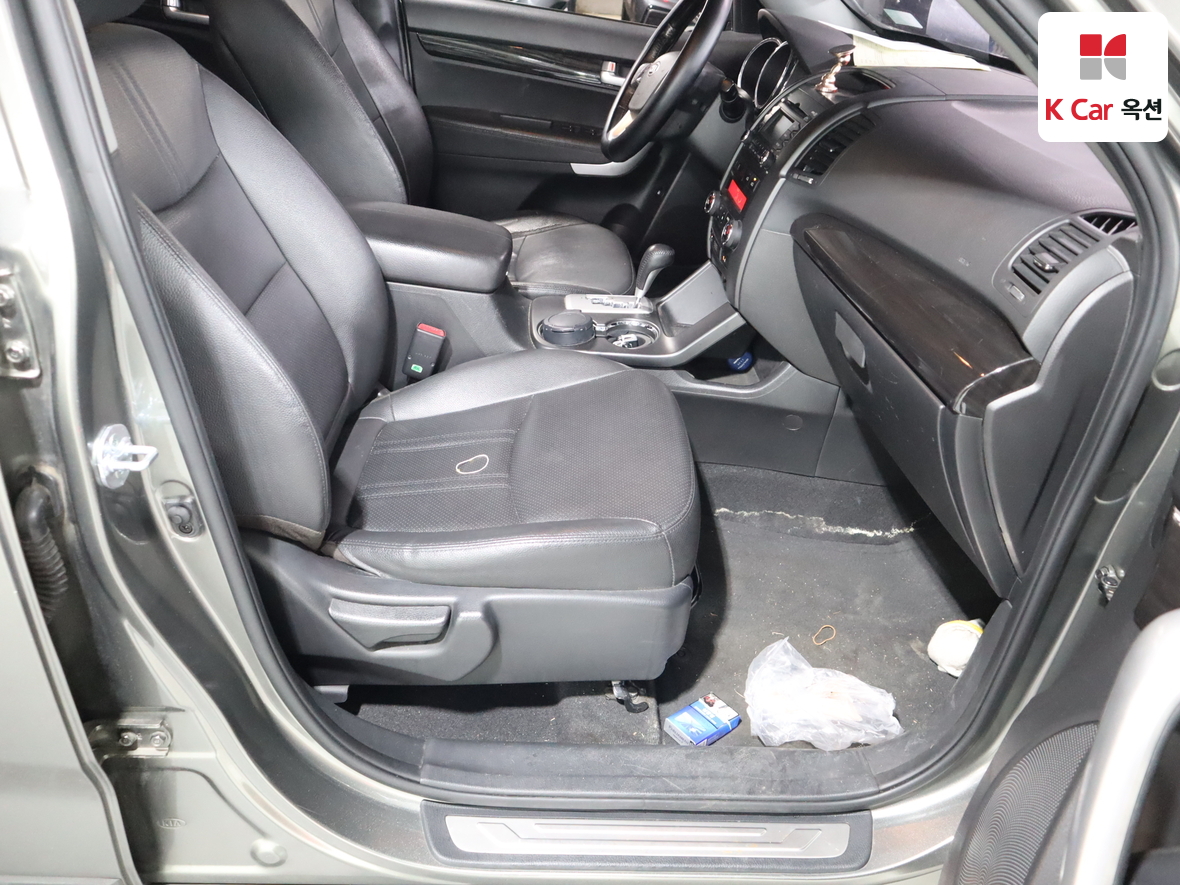 Kia Sorento 2011 - Image 31