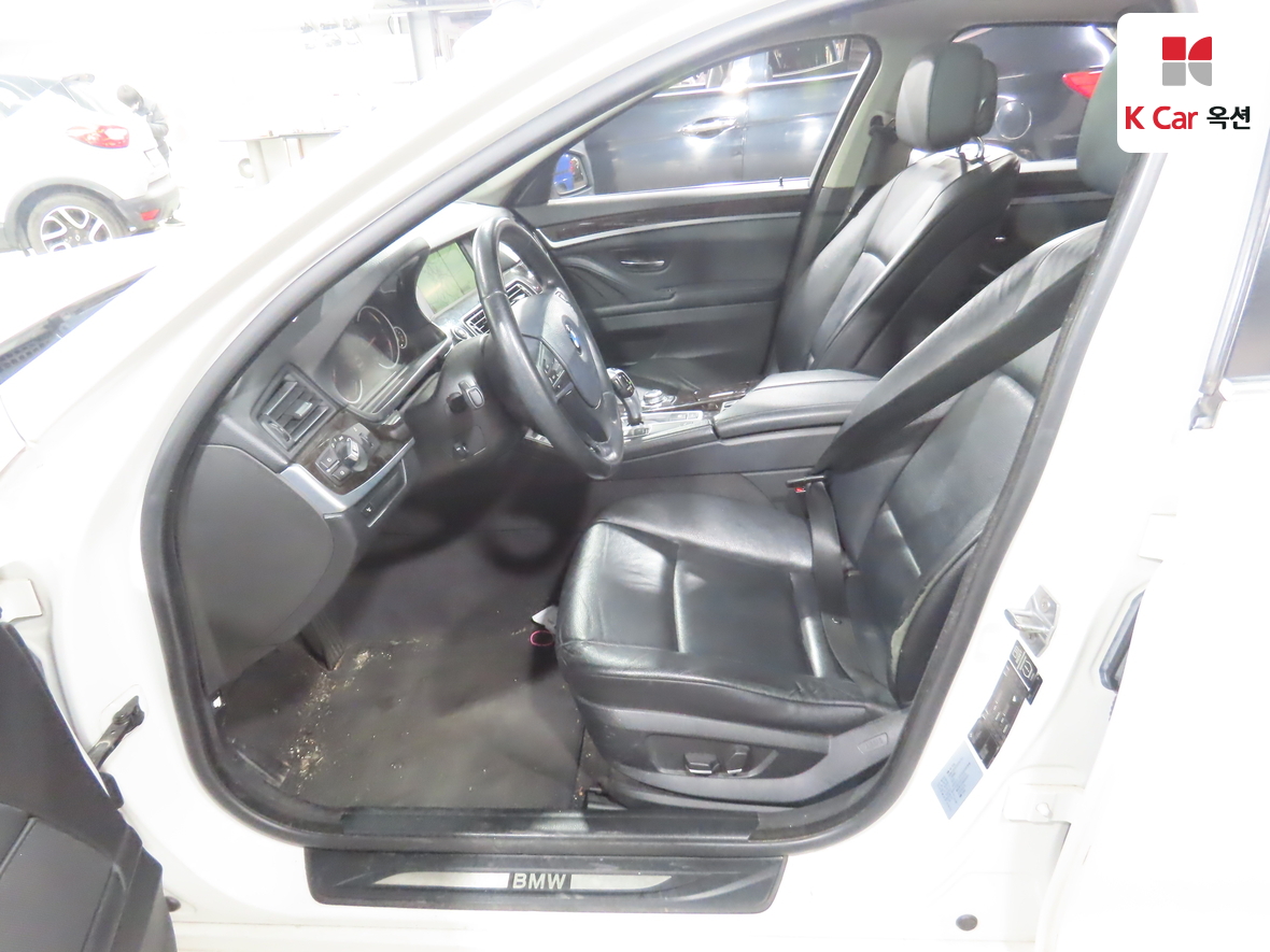 بي إم دبليو الفئة 5 2013 - صورة 19