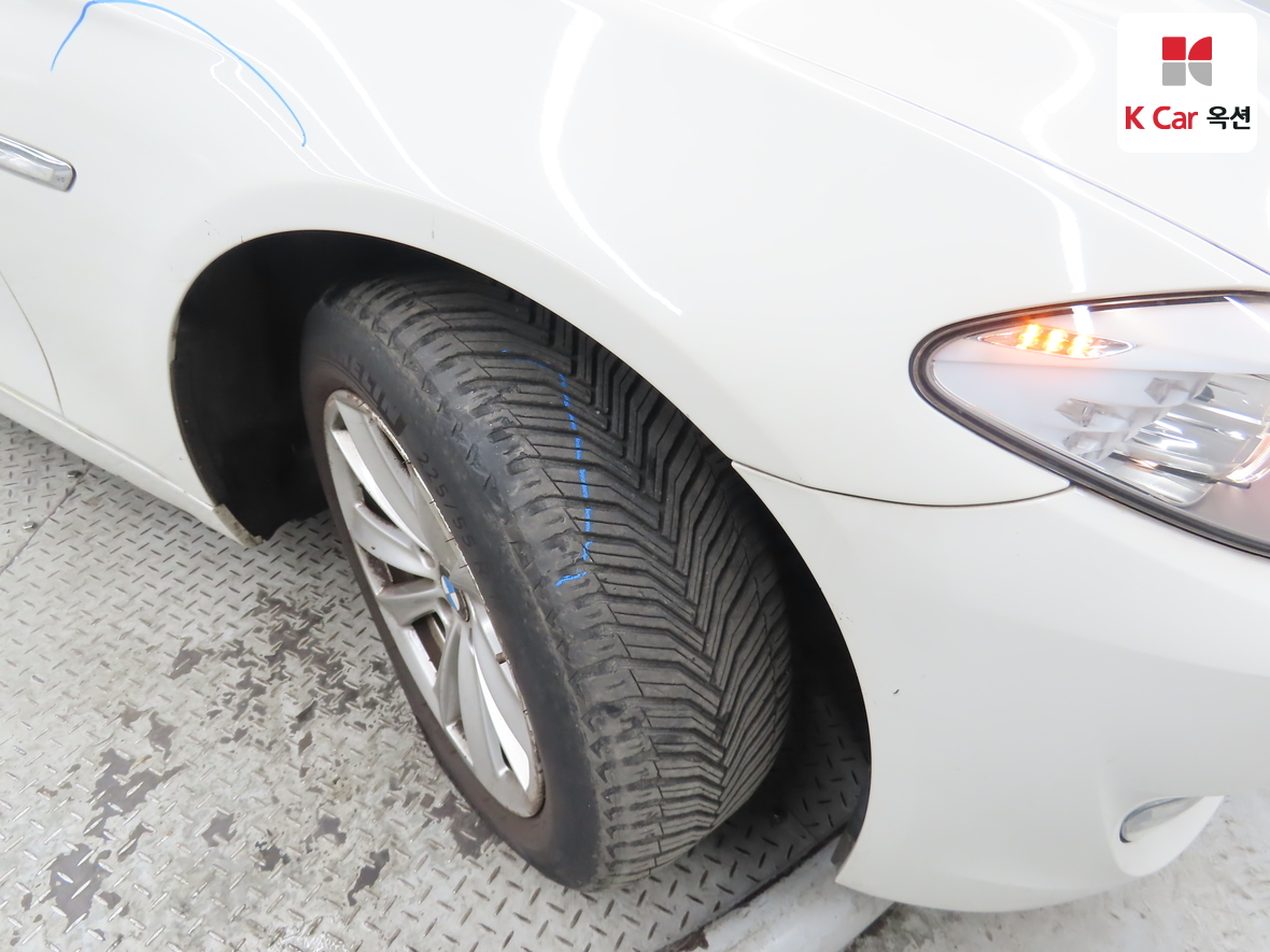 بي إم دبليو الفئة 5 2013 - صورة 48