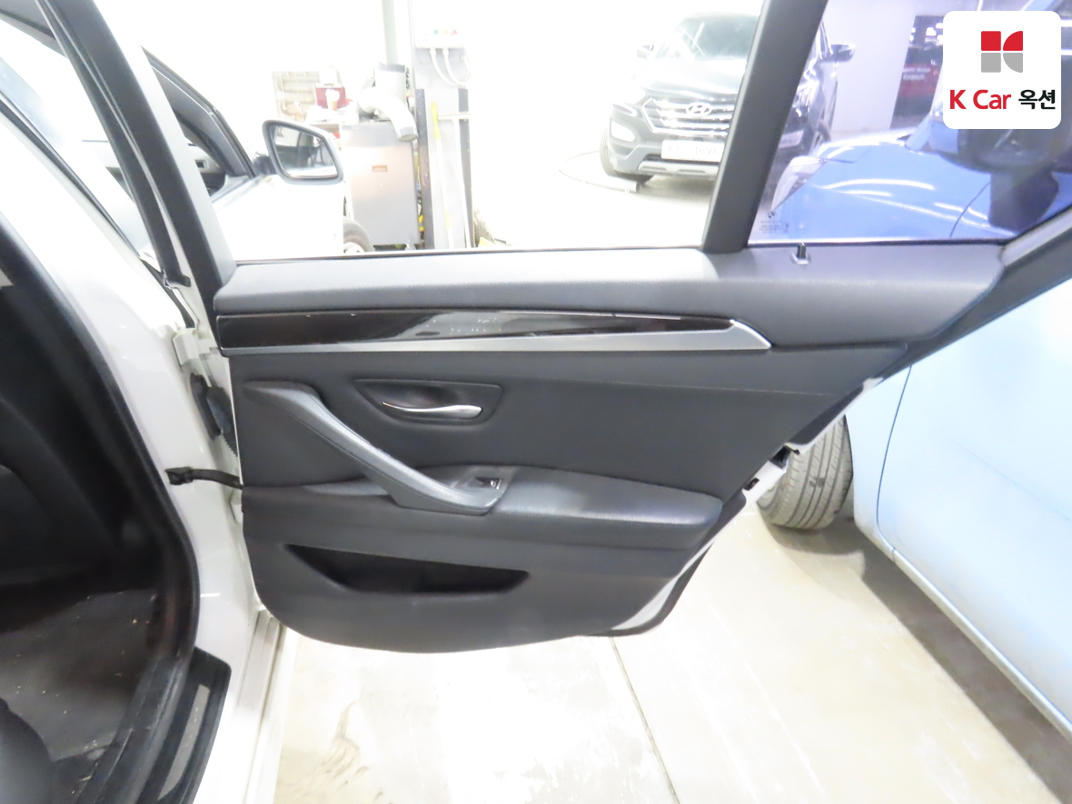 بي إم دبليو الفئة 5 2013 - صورة 29