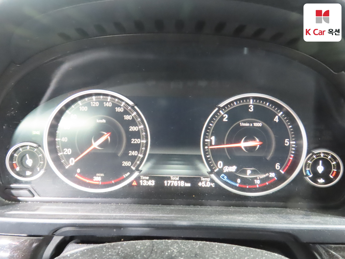 بي إم دبليو الفئة 5 2013 - صورة 5