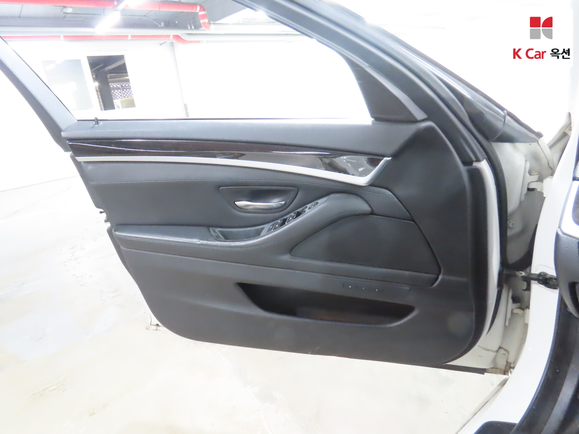 بي إم دبليو الفئة 5 2013 - صورة 8