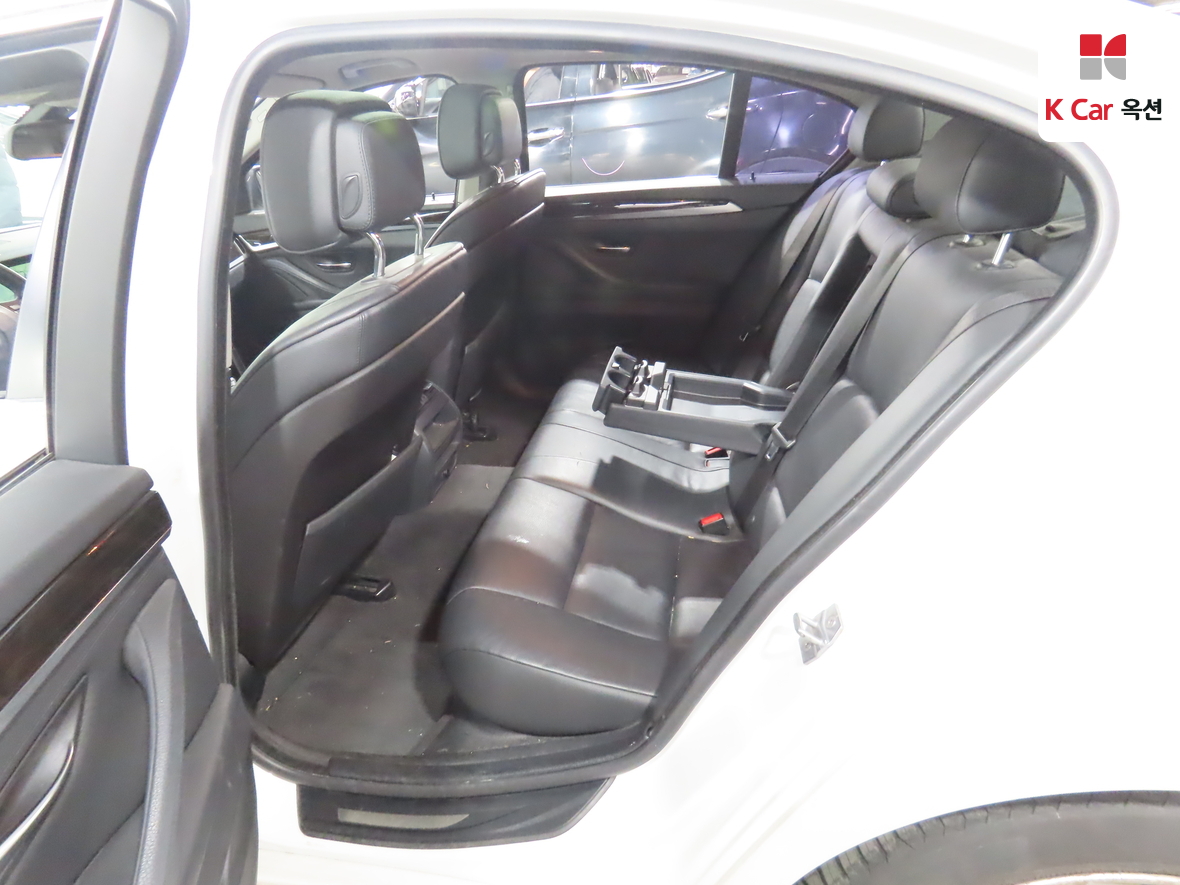 بي إم دبليو الفئة 5 2013 - صورة 26