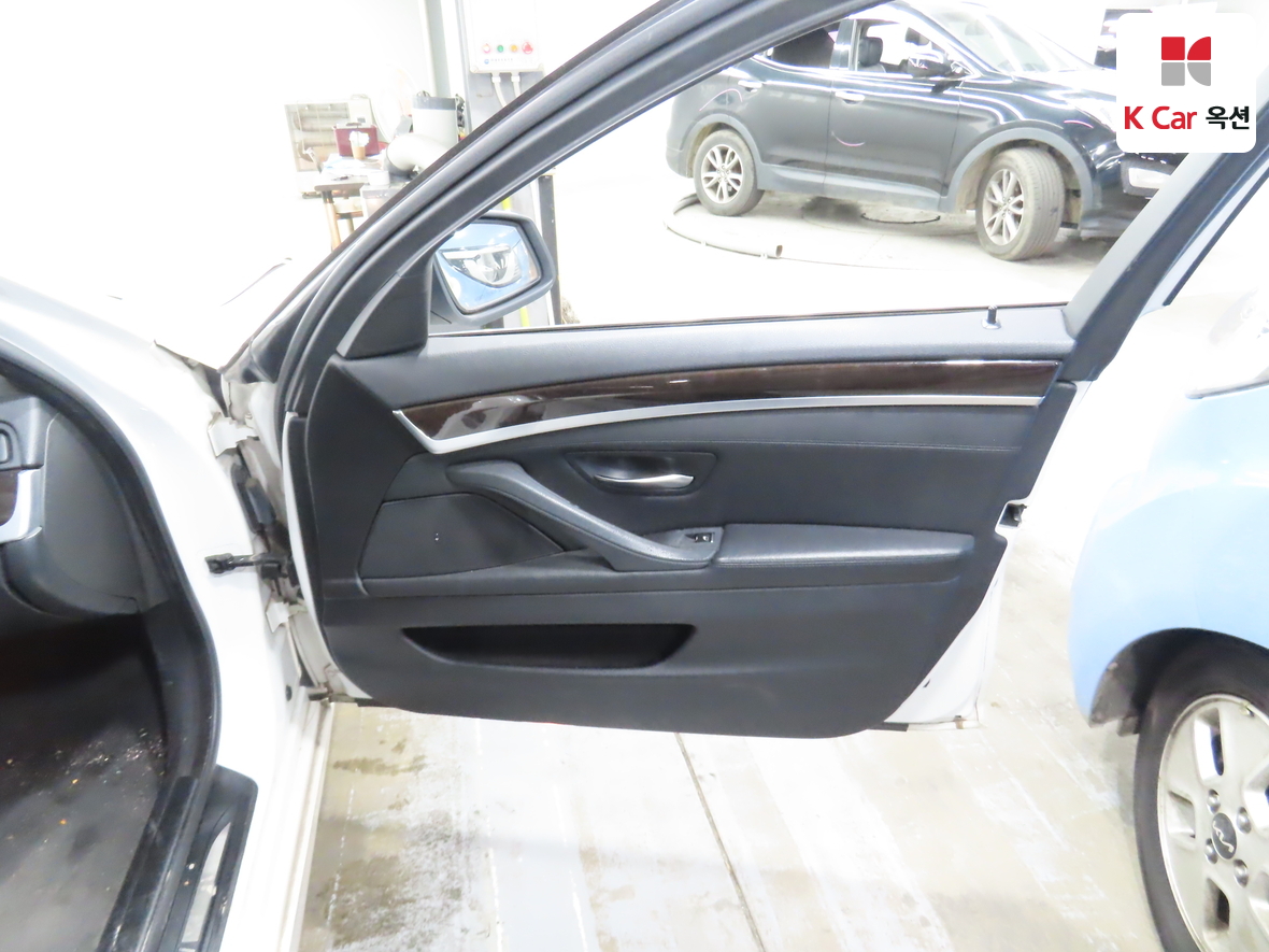 بي إم دبليو الفئة 5 2013 - صورة 31