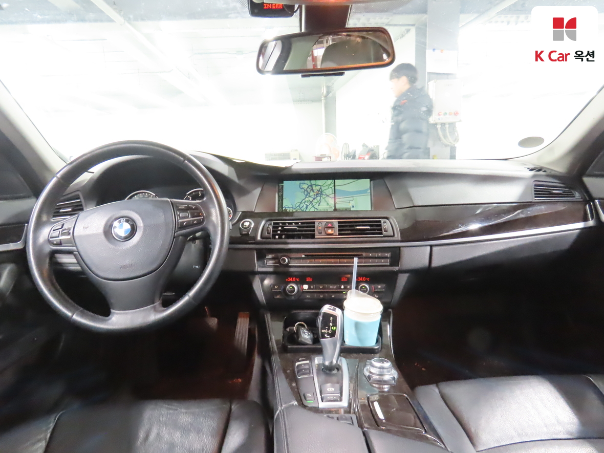 بي إم دبليو الفئة 5 2013 - صورة 3