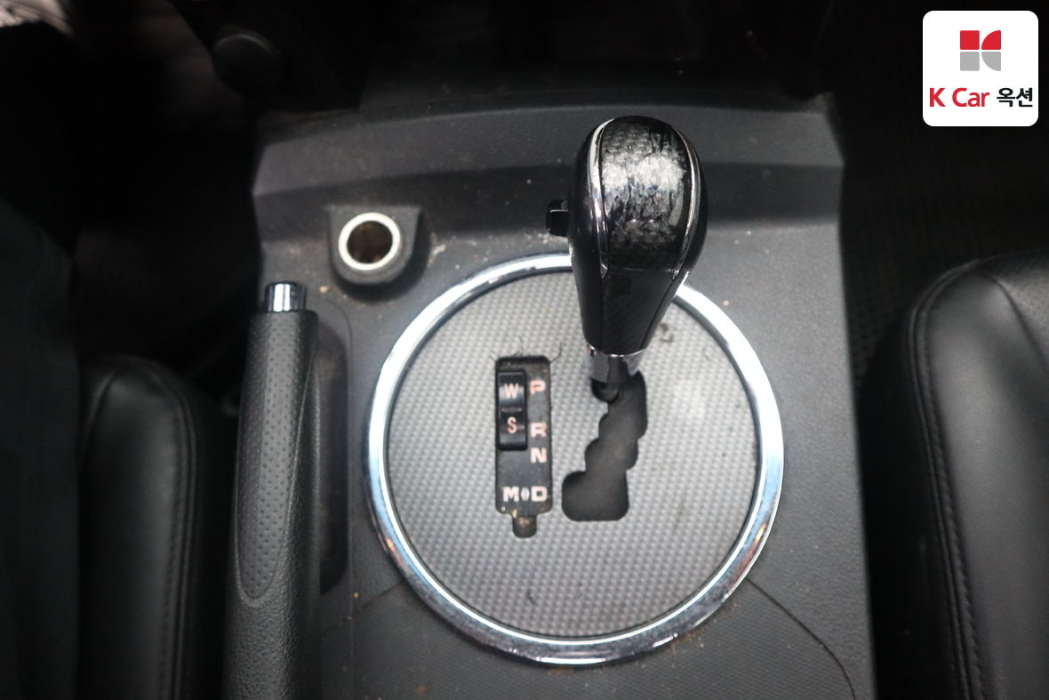 KG Mobility Korando Sports 2016 - Image 17