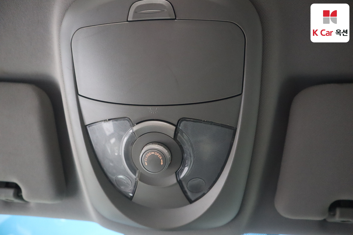 KG Mobility Korando Sports 2016 - Image 13