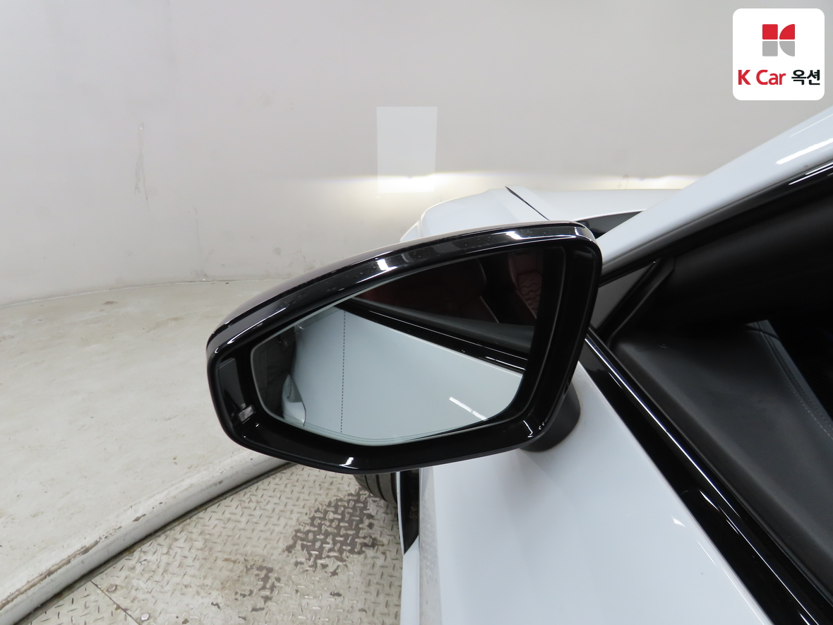 Audi E-tron 2022 - Image 23