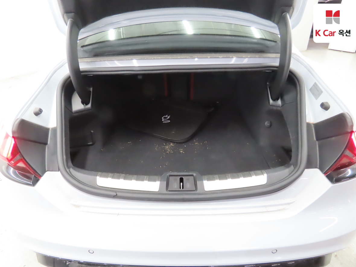 Audi E-tron 2022 - Image 29