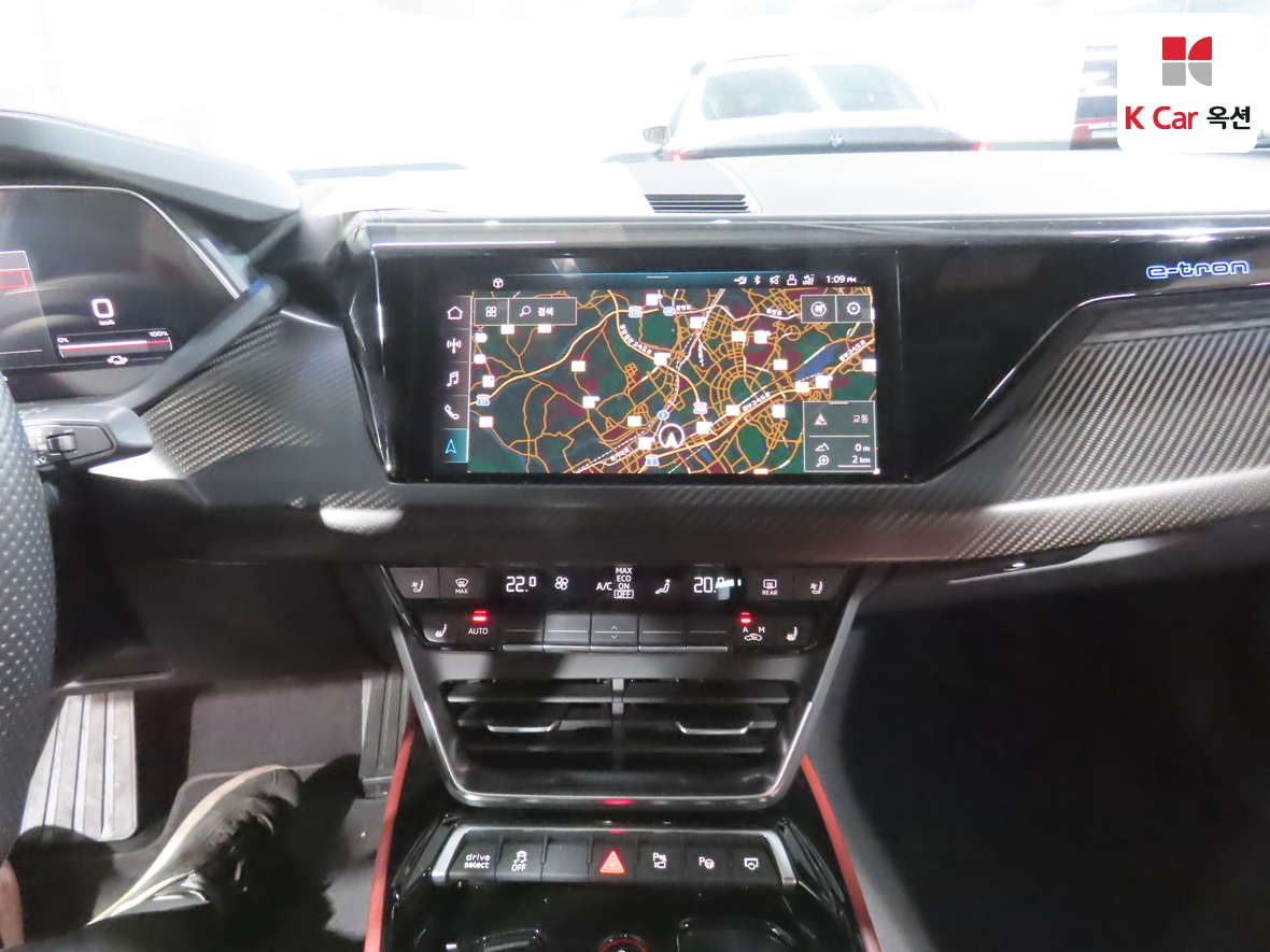 Audi E-tron 2022 - Image 6