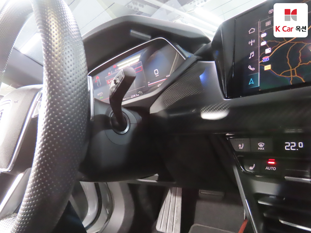 Audi E-tron 2022 - Image 11