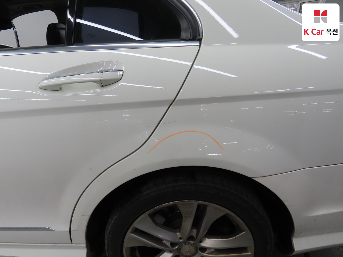 Mercedes-Benz C-Class 2012 - Image 39