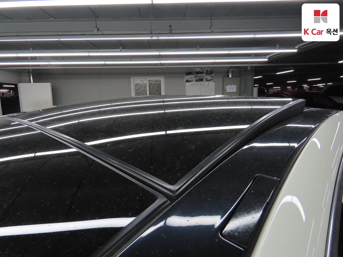 Mercedes-Benz C-Class 2012 - Image 24