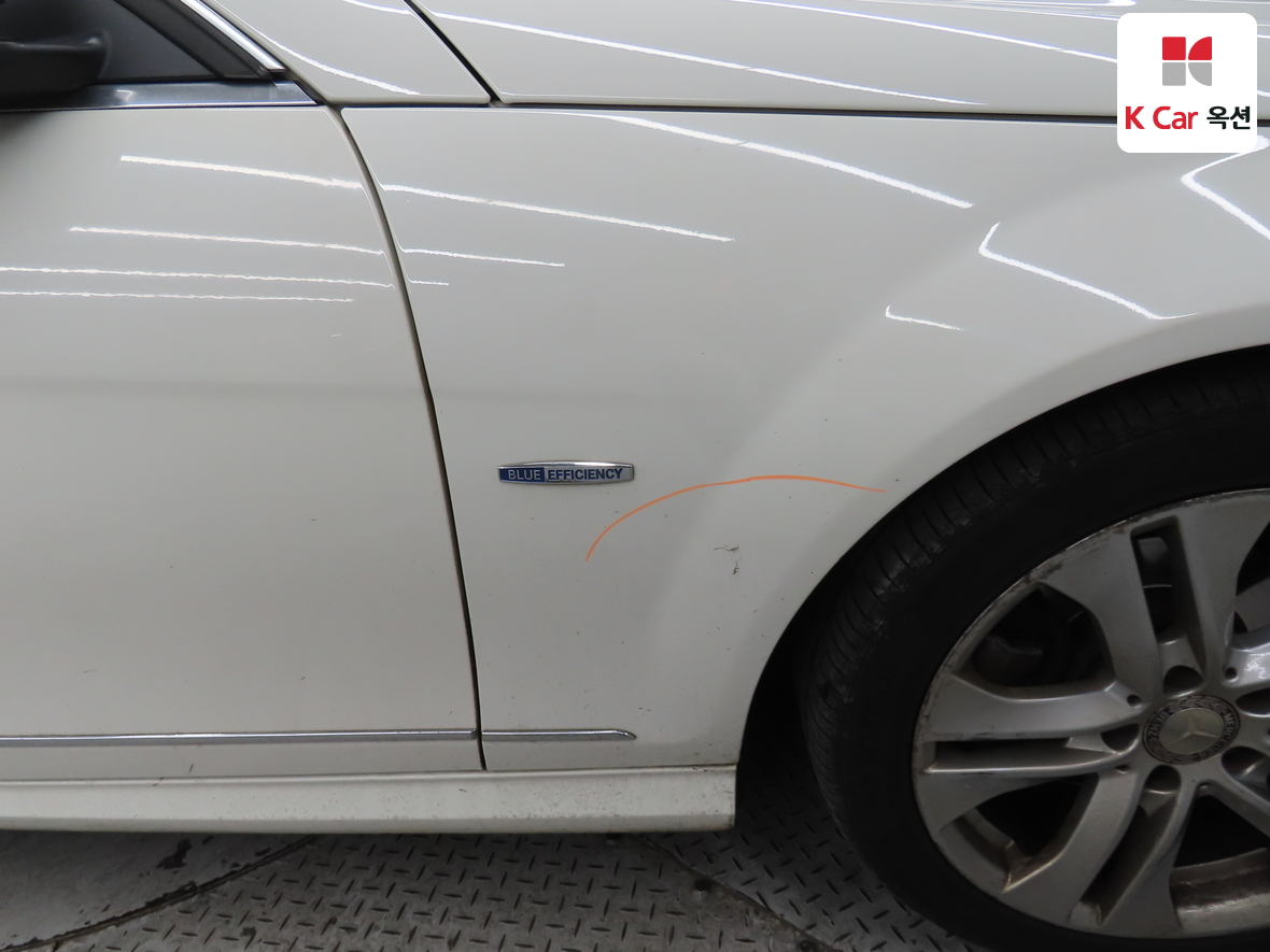 Mercedes-Benz C-Class 2012 - Image 44