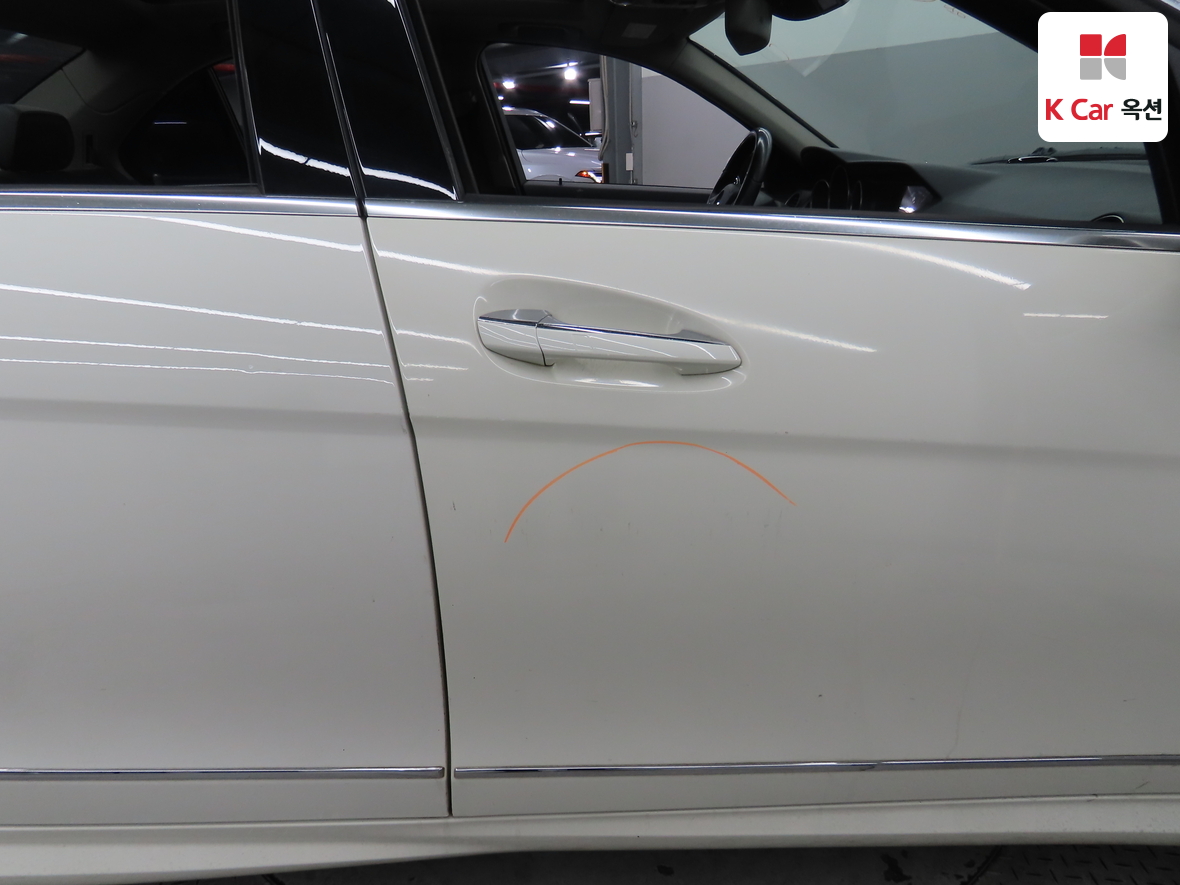 Mercedes-Benz C-Class 2012 - Image 42