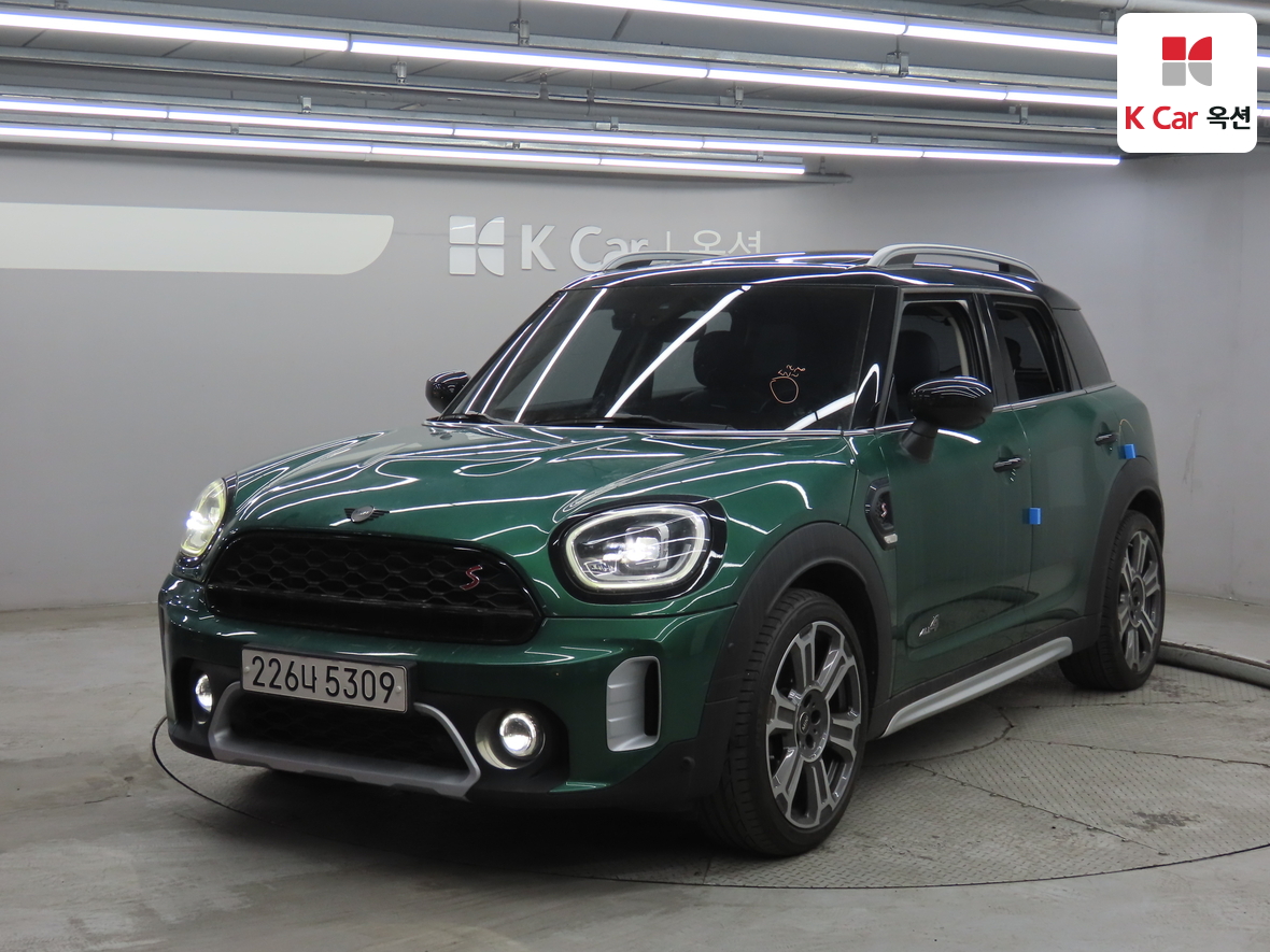 بي إم دبليو ميني 2021 - صورة 1