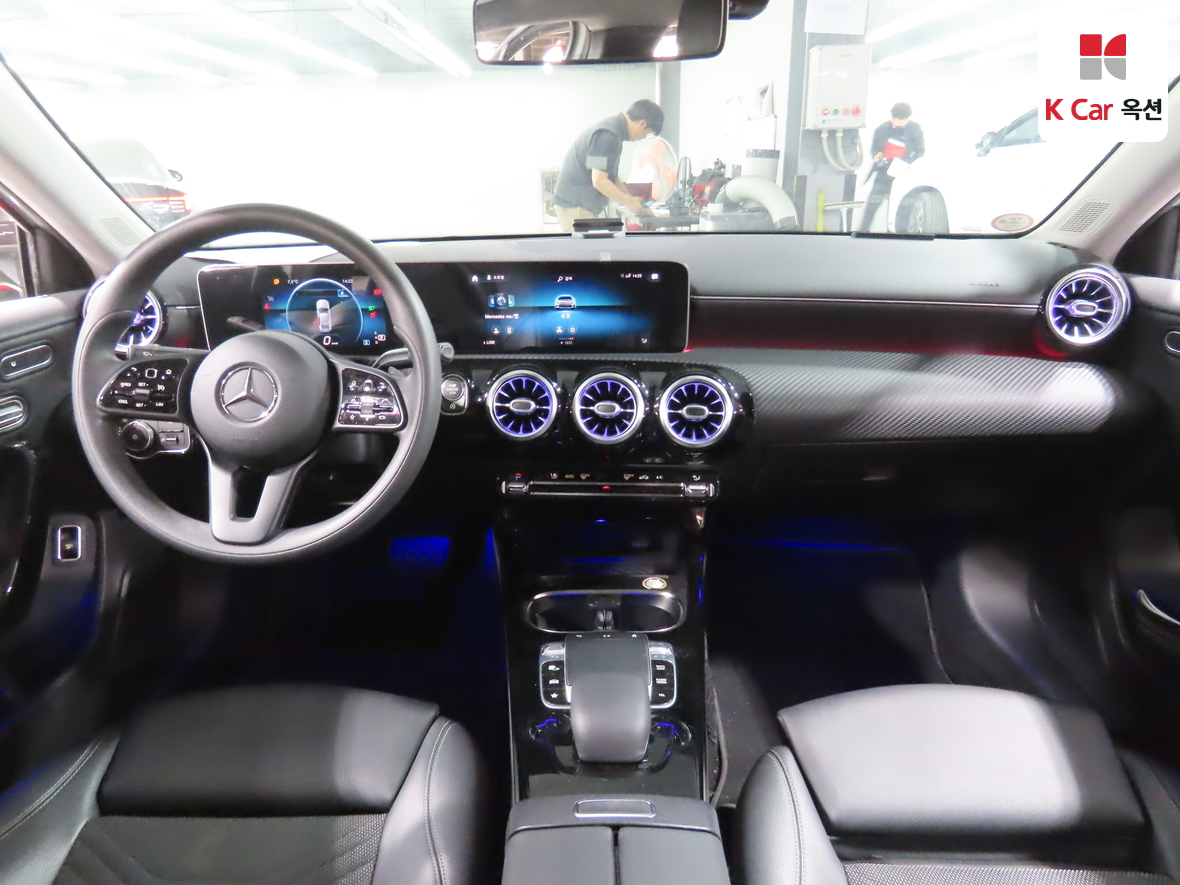 Mercedes-Benz A-Class 2020 - Image 3