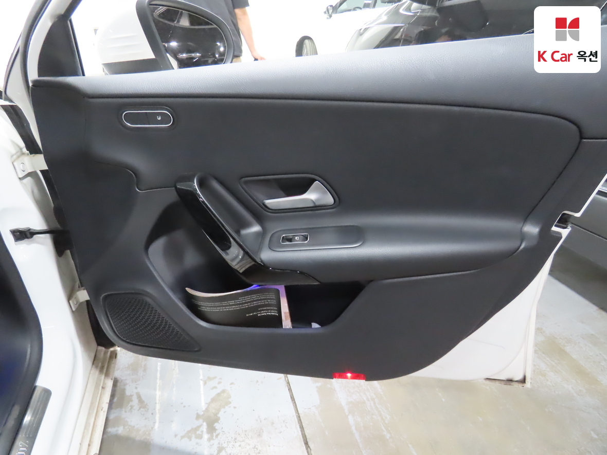 Mercedes-Benz A-Class 2020 - Image 29