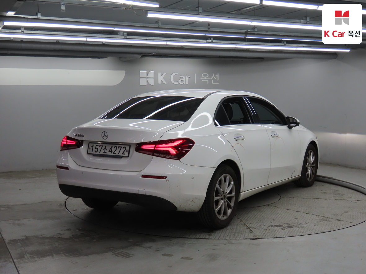 Mercedes-Benz A-Class 2020 - Image 2