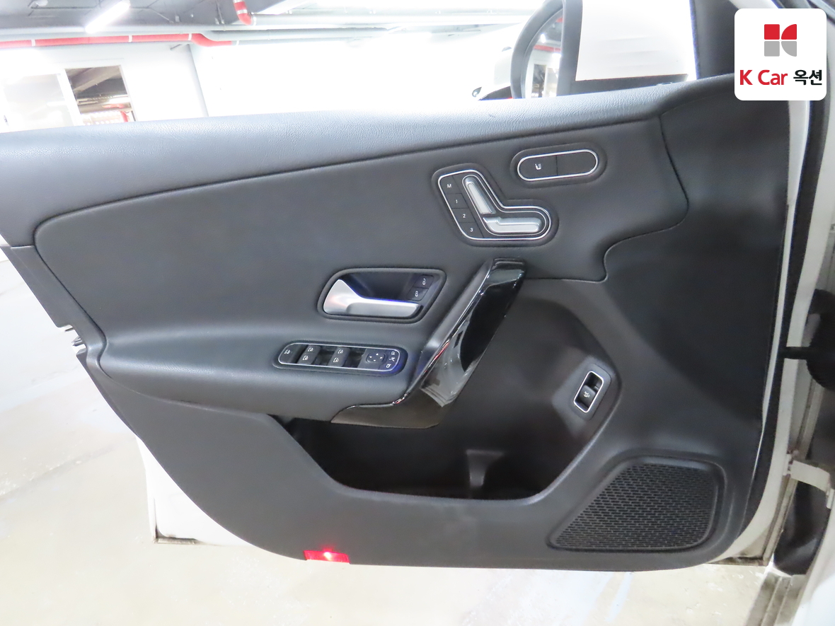 Mercedes-Benz A-Class 2020 - Image 8