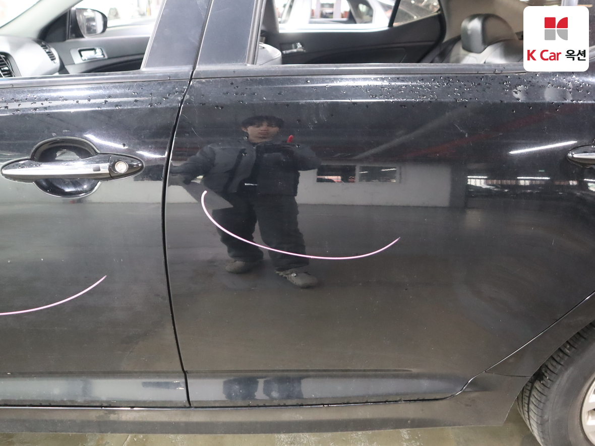 Kia K5 2011 - Image 39