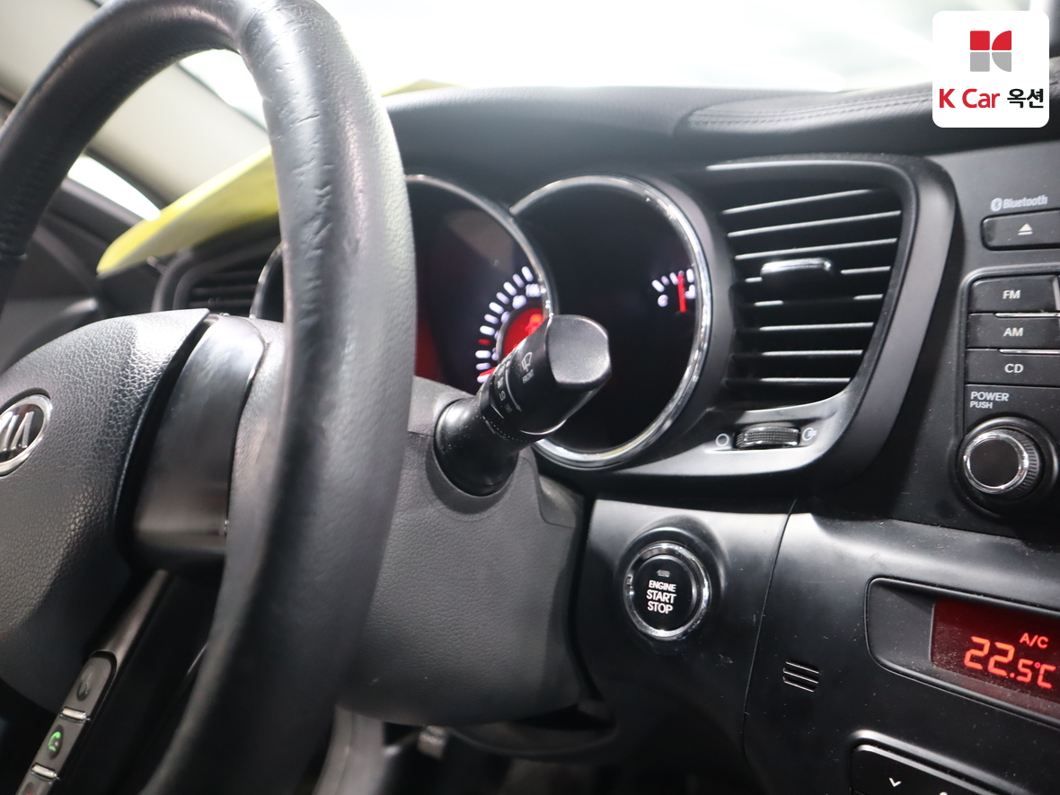 Kia K5 2011 - Image 11