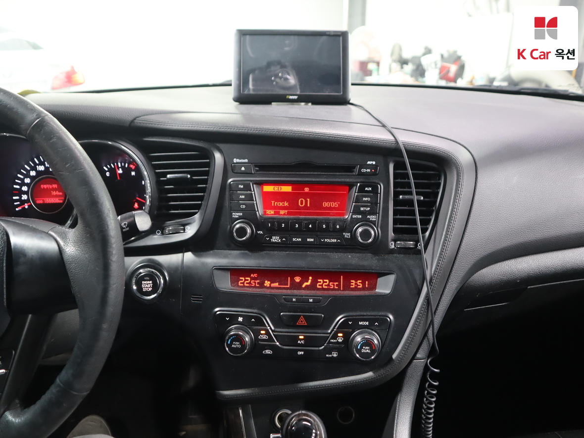 Kia K5 2011 - Image 6