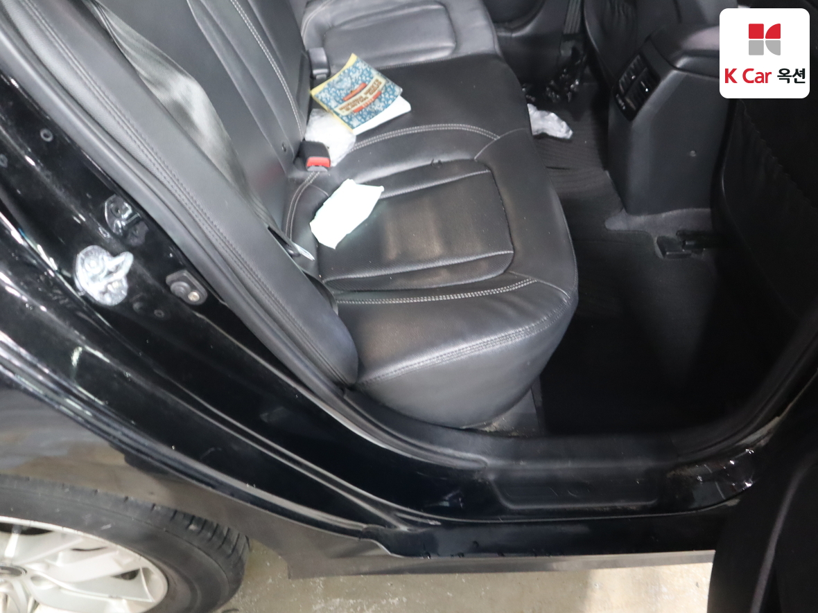 Kia K5 2011 - Image 29